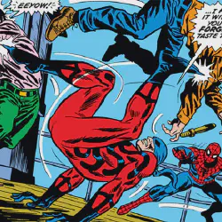 /img/15234-spider-man-fighting-villain.webp