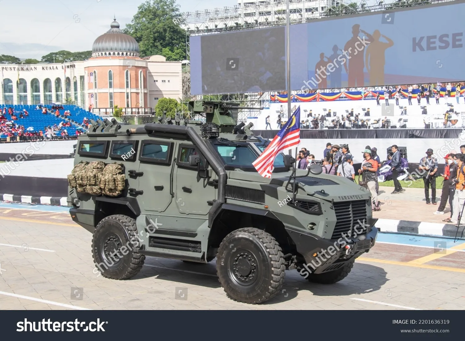 15318 tarantula 90mm vehicle armor