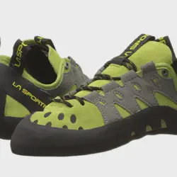 /img/15471-la-sportiva-climbing-shoes.webp